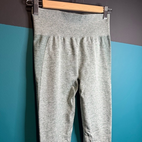 Women's Green Leggings - Picture 2 of 10